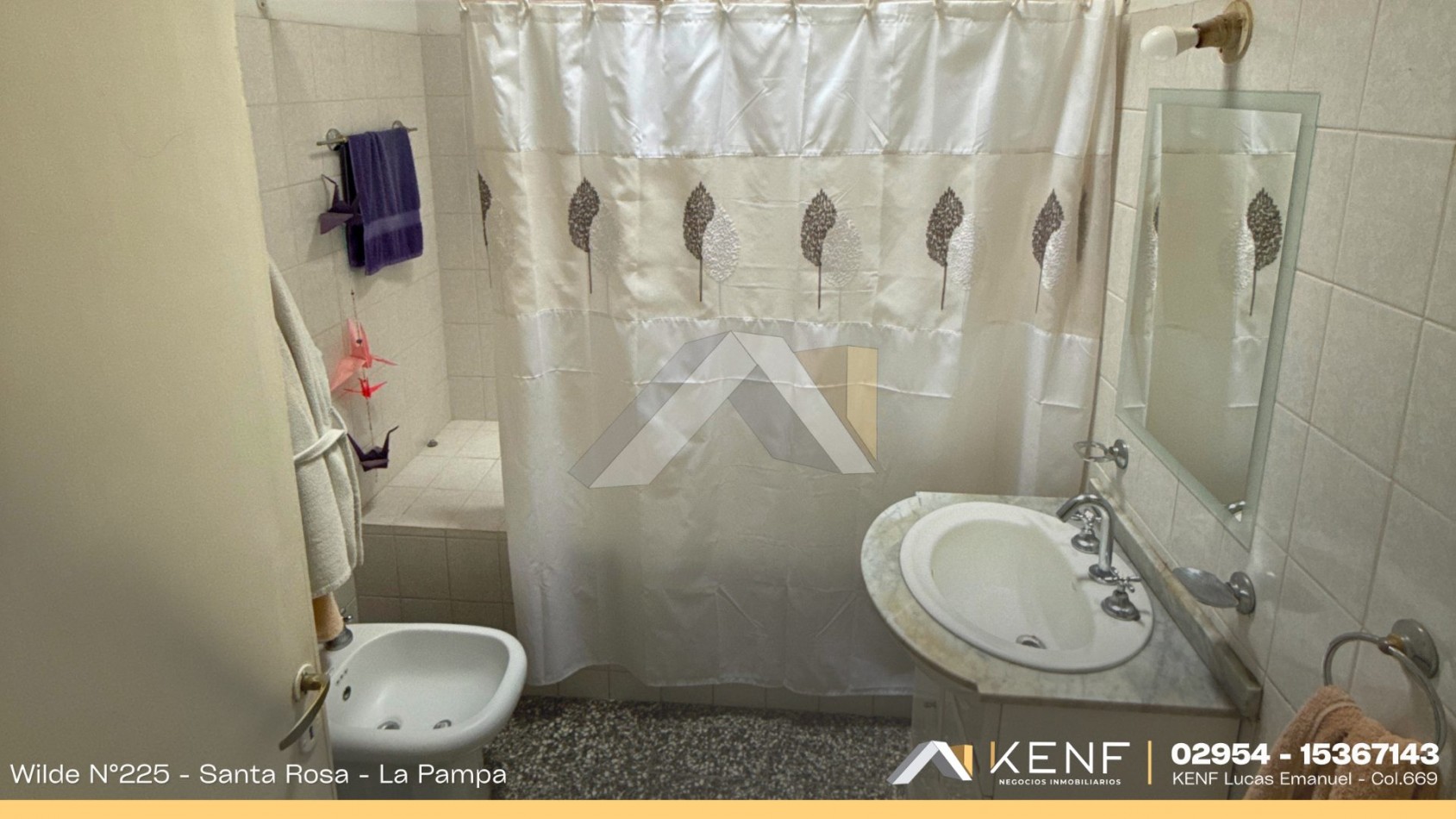 CASA EN VENTA A METROS DE AV. PEDRO LURO