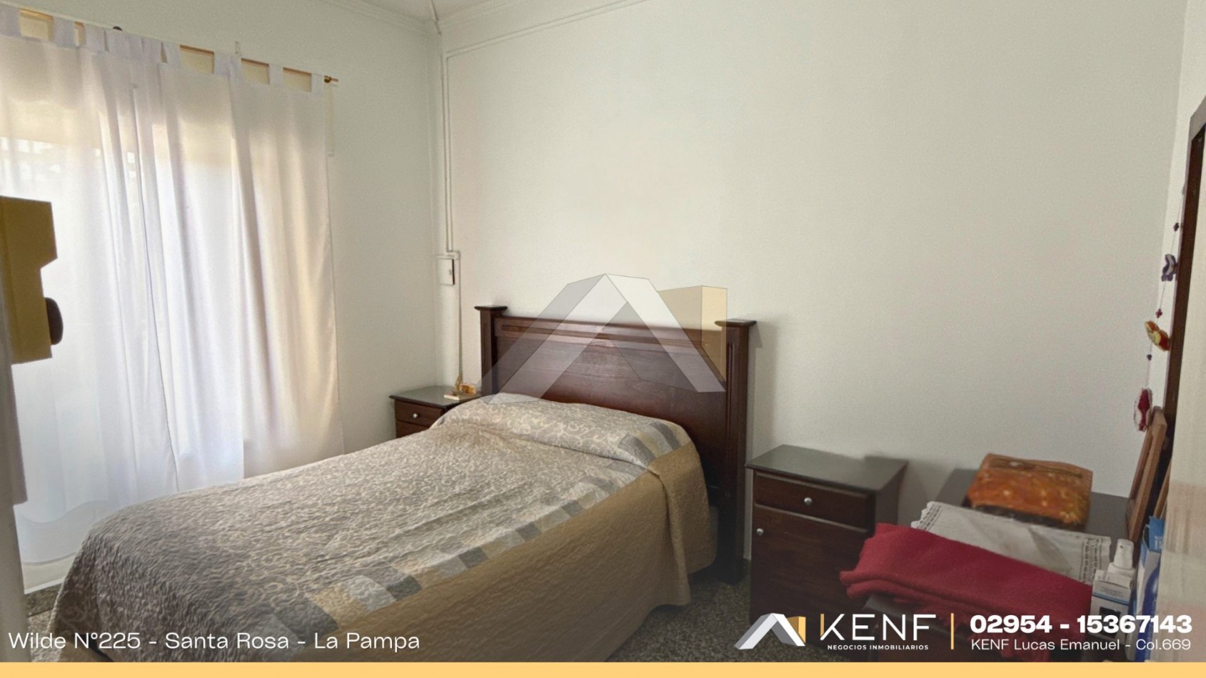 CASA EN VENTA A METROS DE AV. PEDRO LURO