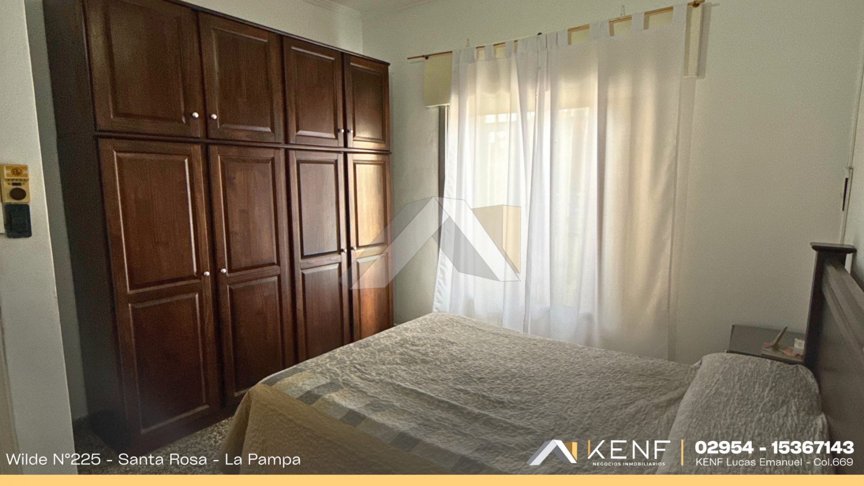 CASA EN VENTA A METROS DE AV. PEDRO LURO