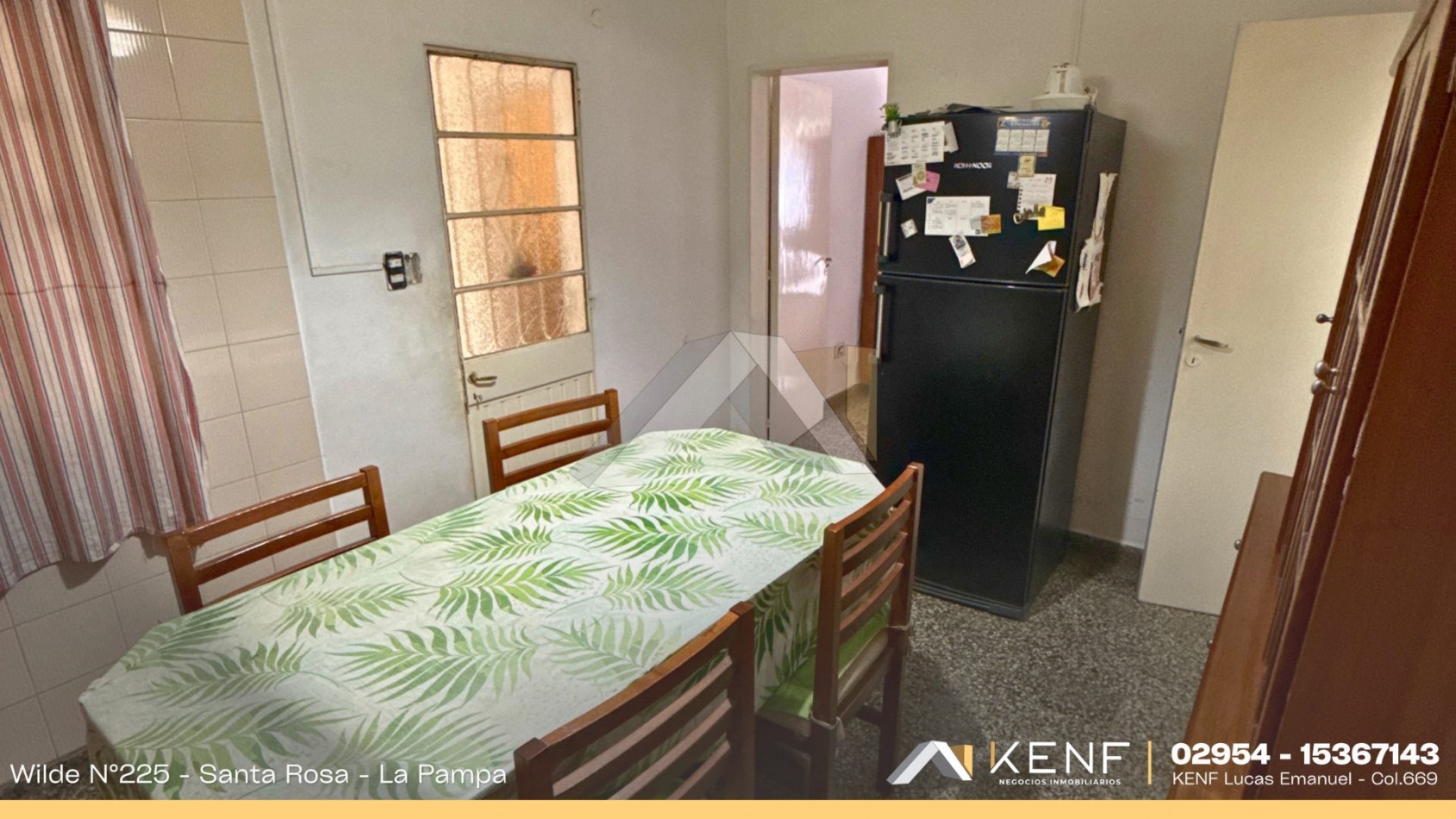CASA EN VENTA A METROS DE AV. PEDRO LURO