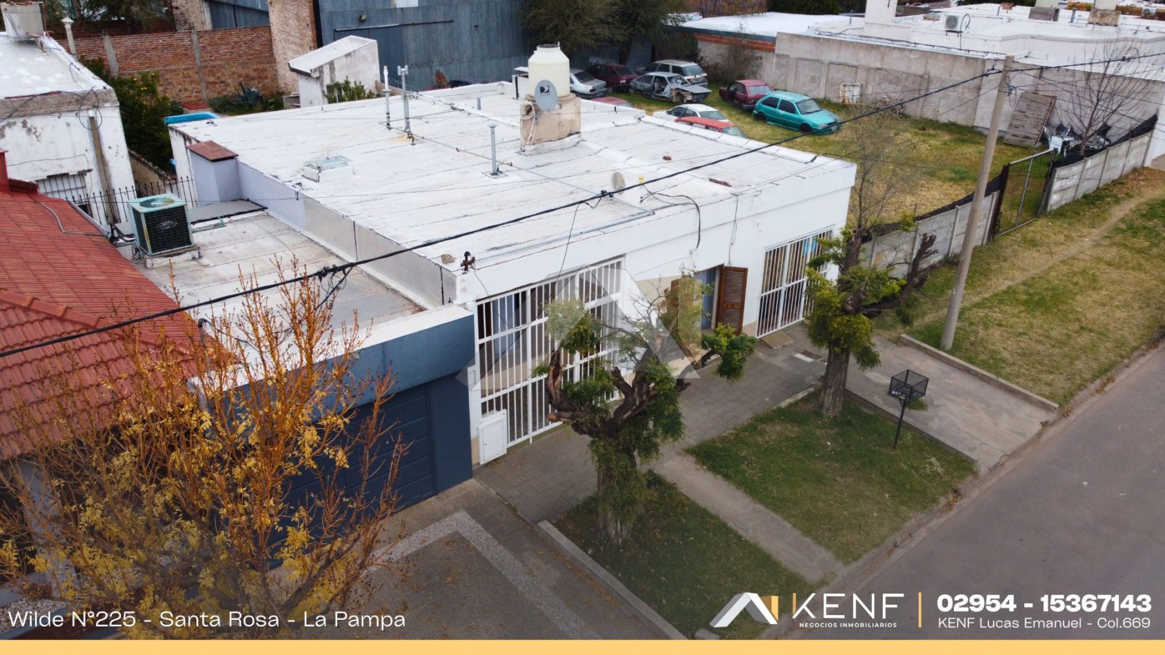 CASA EN VENTA A METROS DE AV. PEDRO LURO